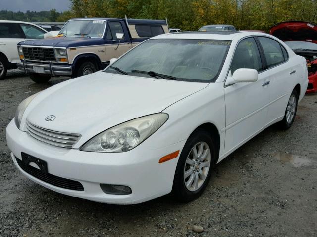 JTHBF30G820038499 - 2002 LEXUS ES 300 WHITE photo 2