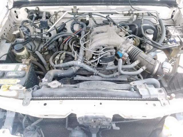 1N6ED27T91C403798 - 2001 NISSAN FRONTIER C WHITE photo 7