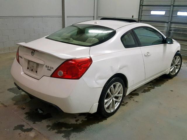 1N4BL2EPXBC160587 - 2011 NISSAN ALTIMA SR WHITE photo 4