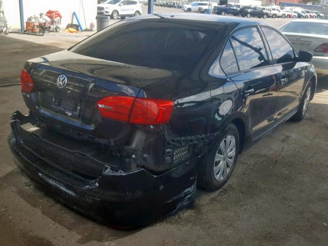 3VW2K7AJ5EM327918 - 2014 VOLKSWAGEN JETTA BASE BLACK photo 4