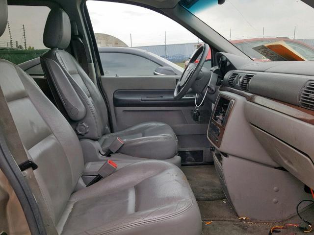 2FMDA58234BB13622 - 2004 FORD FREESTAR L BEIGE photo 5