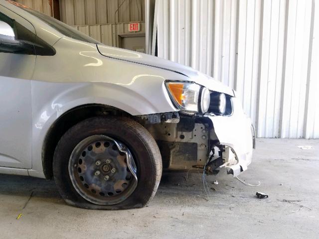 1G1JA6SH9D4233437 - 2013 CHEVROLET SONIC LS 银色 照片 9