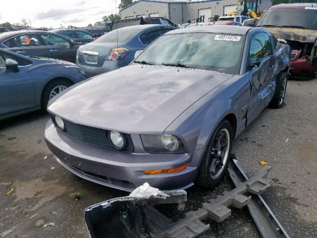 1ZVFT82H765156533 - 2006 FORD MUSTANG GT GRAY photo 2