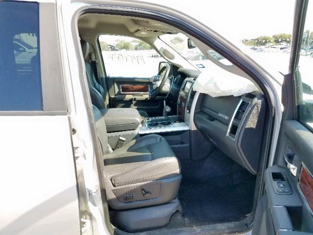 1C6RD6NT2CS182642 - 2012 DODGE RAM 1500 L SILVER photo 5