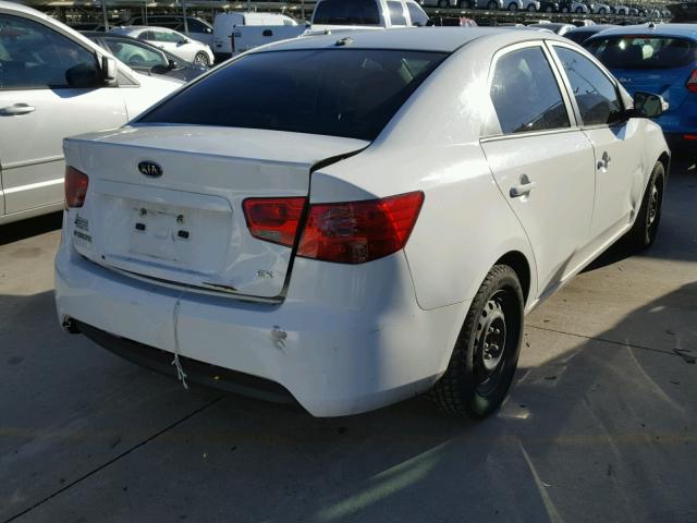 KNAFU4A20A5053336 - 2010 KIA FORTE EX WHITE photo 4