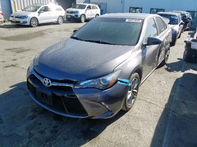 4T1BF1FKXGU176929 - 2016 TOYOTA CAMRY LE SILVER photo 2