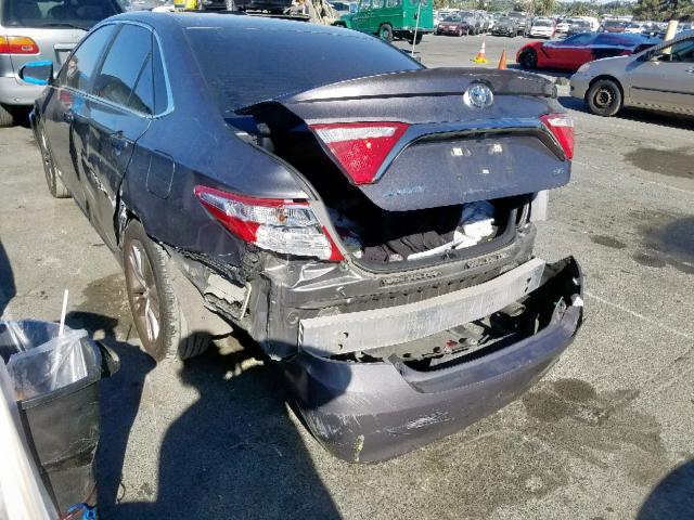 4T1BF1FKXGU176929 - 2016 TOYOTA CAMRY LE SILVER photo 3