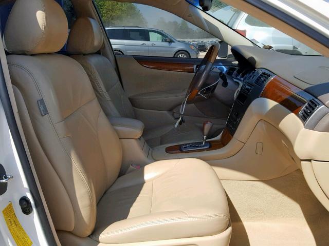 JTHBA30G865144801 - 2006 LEXUS ES 330 WHITE photo 5