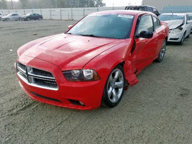 2C3CDXHG9EH342744 - 2014 DODGE CHARGER SX RED photo 2