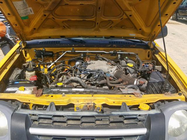 5N1ED28TX2C573618 - 2002 NISSAN XTERRA XE YELLOW photo 7