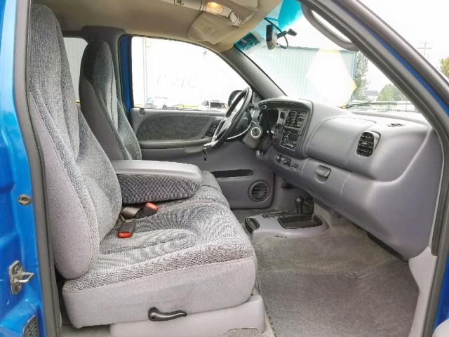 1B7GG22Y3XS226198 - 1999 DODGE DAKOTA BLUE photo 5