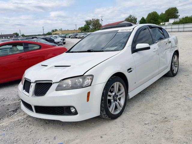 6G2ER57749L164589 - 2009 PONTIAC G8 WHITE photo 2