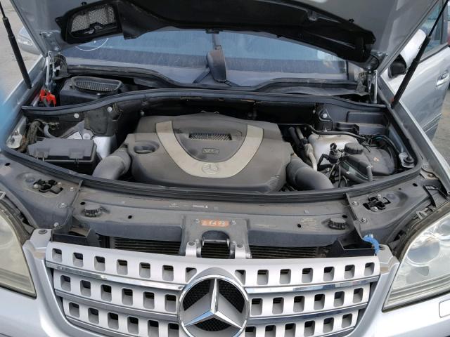 4JGBB86E08A385226 - 2008 MERCEDES-BENZ ML 350 BLACK photo 7