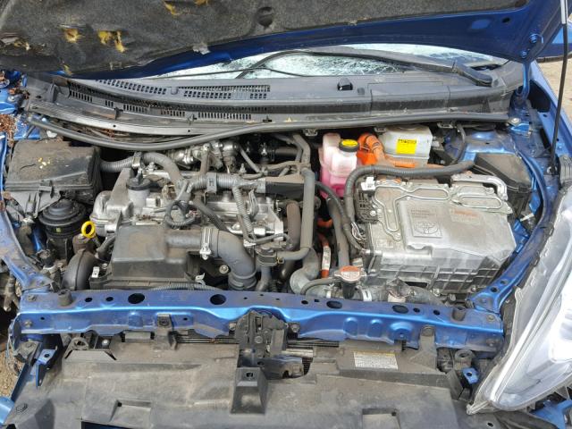 JTDKDTB38F1110089 - 2015 TOYOTA PRIUS C BLUE photo 7