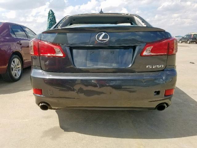 JTHBF5C27B5134025 - 2011 LEXUS IS 250 GRAY photo 9