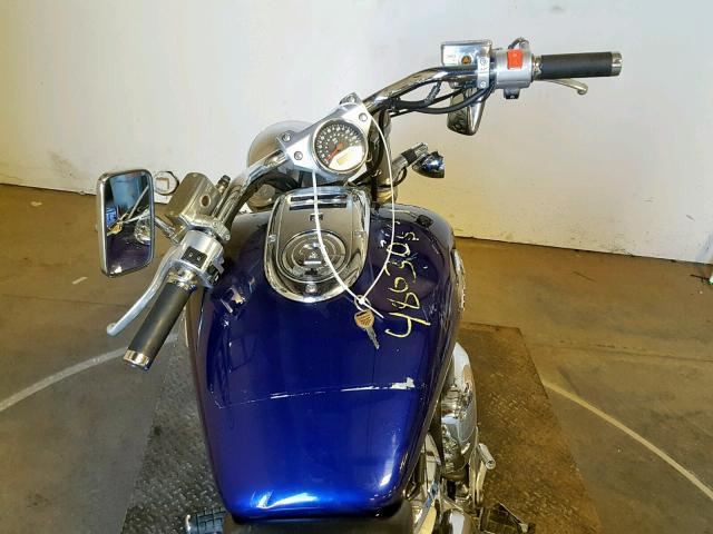 1HFSC46053A109976 - 2003 HONDA VTX1800 C PURPLE photo 5