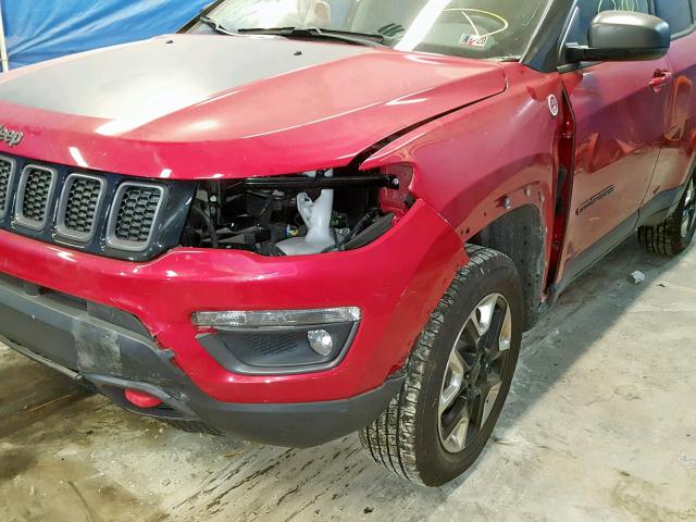 3C4NJDDB9JT202510 - 2018 JEEP COMPASS TR RED photo 9