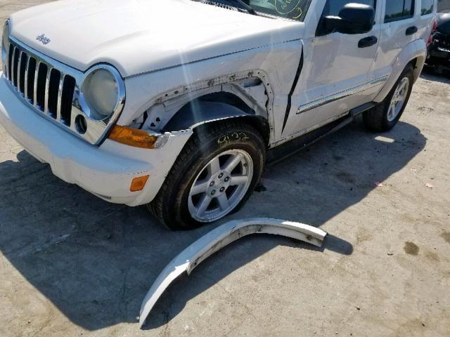 1J4GK58K77W612306 - 2007 JEEP LIBERTY LI WHITE photo 9