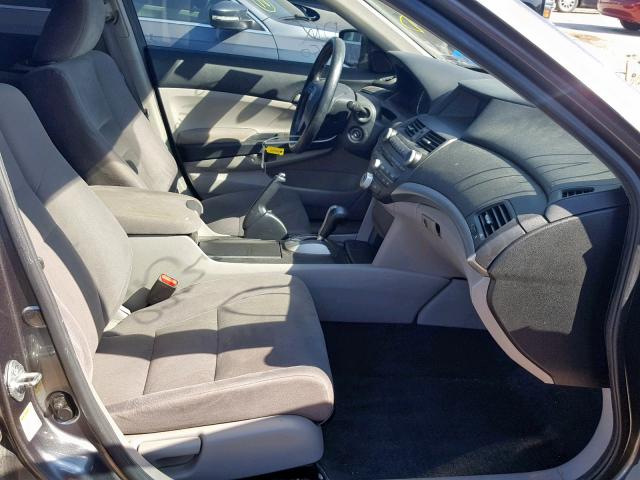 1HGCP2F30BA020592 - 2011 HONDA ACCORD LX GRAY photo 5