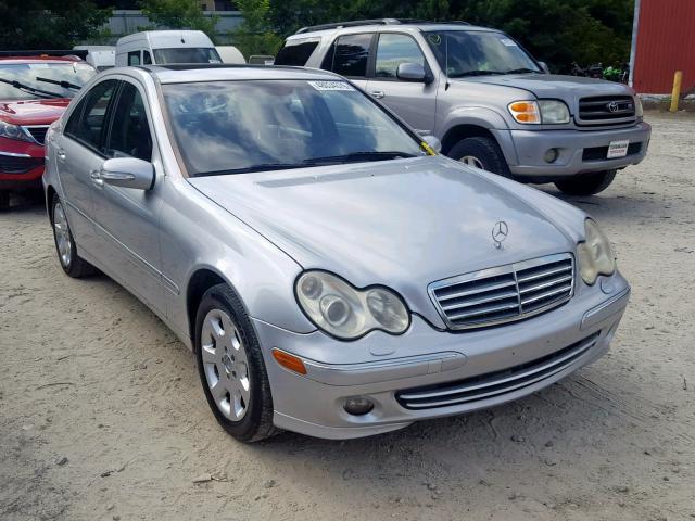 WDBRF84J75F581216 - 2005 MERCEDES-BENZ C 320 4MAT SILVER photo 1