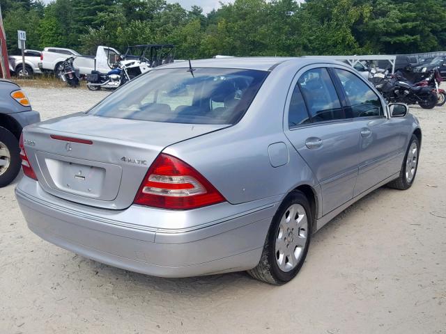 WDBRF84J75F581216 - 2005 MERCEDES-BENZ C 320 4MAT SILVER photo 4