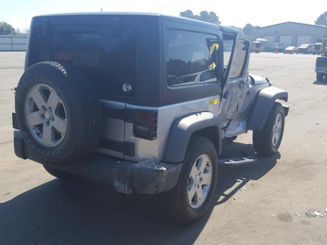 1J4FA24169L773454 - 2009 JEEP WRANGLER X SILVER photo 4