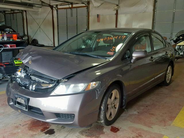 19XFA1F61AE033476 - 2010 HONDA CIVIC LX-S Gris foto 2