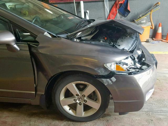 19XFA1F61AE033476 - 2010 HONDA CIVIC LX-S Gris foto 9