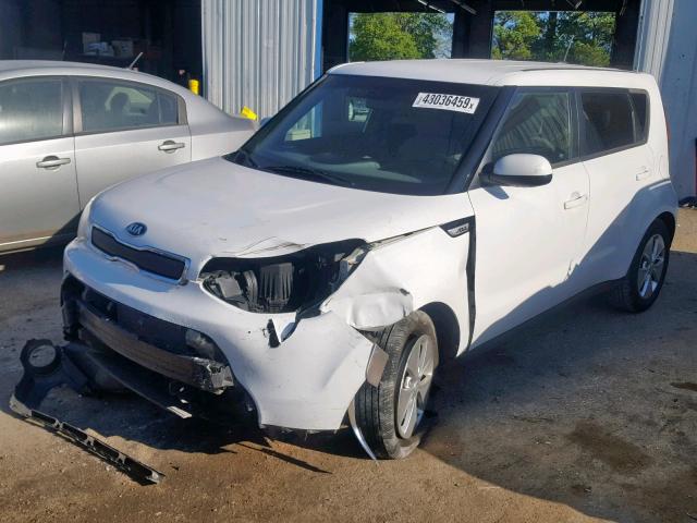 KNDJN2A29F7188888 - 2015 KIA SOUL WHITE photo 2