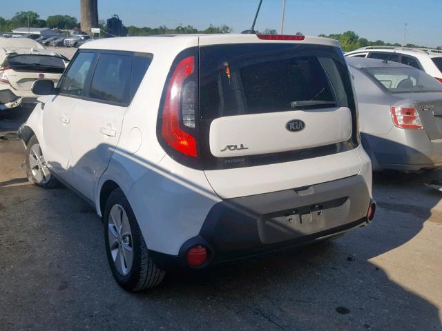 KNDJN2A29F7188888 - 2015 KIA SOUL WHITE photo 3