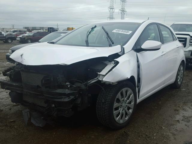 KMHD35LH7GU263222 - 2016 HYUNDAI ELANTRA GT WHITE photo 2