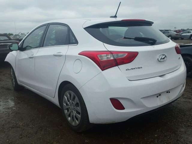 KMHD35LH7GU263222 - 2016 HYUNDAI ELANTRA GT WHITE photo 3