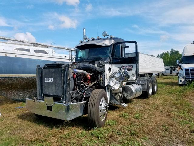 1XP5D49X62D583198 - 2002 PETERBILT 379 BLACK photo 2