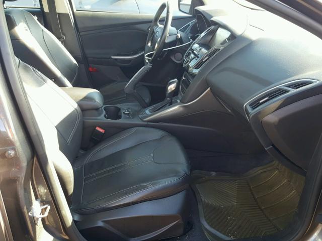 1FAHP3N26CL281448 - 2012 FORD FOCUS TITA GRAY photo 5