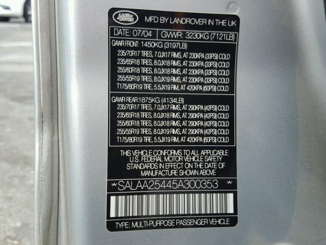 SALAA25445A300353 - 2005 LAND ROVER LR3 SILVER photo 10