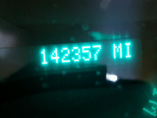 1G1ZC5E00CF137129 - 2012 CHEVROLET MALIBU 1LT GOLD photo 8