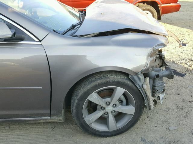 1G1ZC5E00CF137129 - 2012 CHEVROLET MALIBU 1LT GOLD photo 9