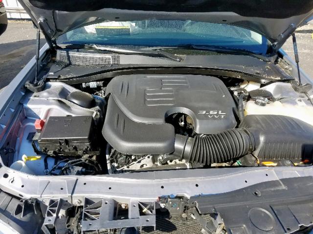 2C3CCAEG9HH579713 - 2017 CHRYSLER 300C GRAY photo 7