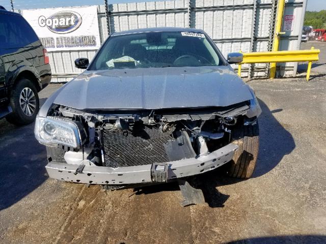 2C3CCAEG9HH579713 - 2017 CHRYSLER 300C GRAY photo 9