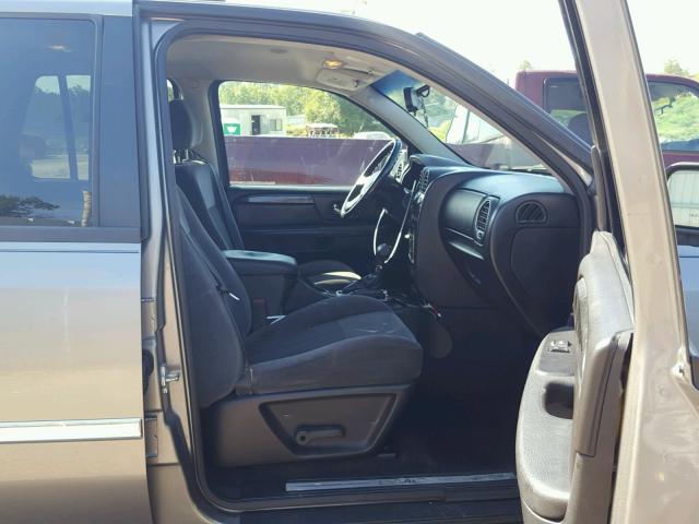 1GKDS13S582123960 - 2008 GMC ENVOY GRAY photo 5