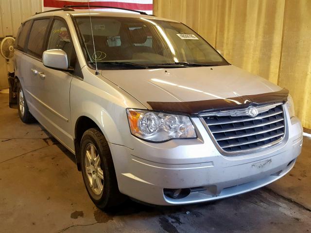 2A8HR54P88R114741 - 2008 CHRYSLER TOWN & COU SILVER photo 1