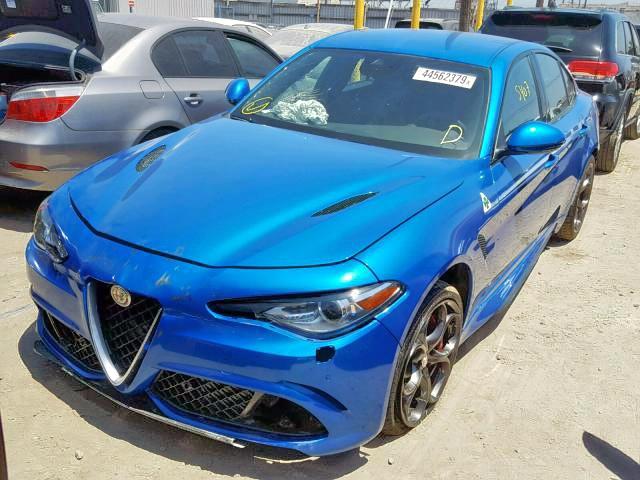 ZARFAEAV0J7576832 - 2018 ALFA ROMEO GIULIA QUA BLUE photo 2