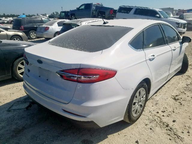 3FA6P0G79KR113513 - 2019 FORD FUSION S WHITE photo 4