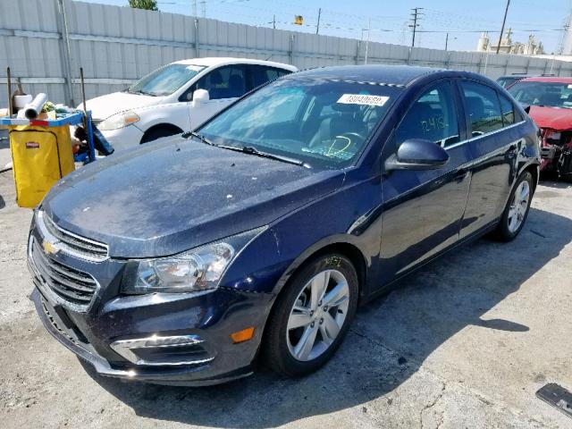 1G1P75SZ1F7148394 - 2015 CHEVROLET CRUZE BLUE photo 2