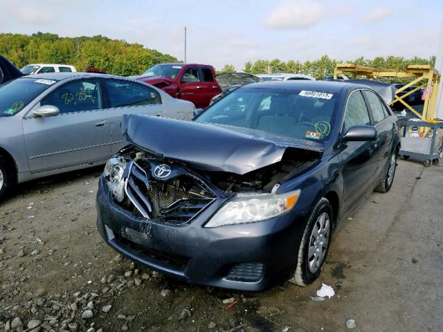 4T1BF3EK9BU628097 - 2011 TOYOTA CAMRY BASE GRAY photo 2