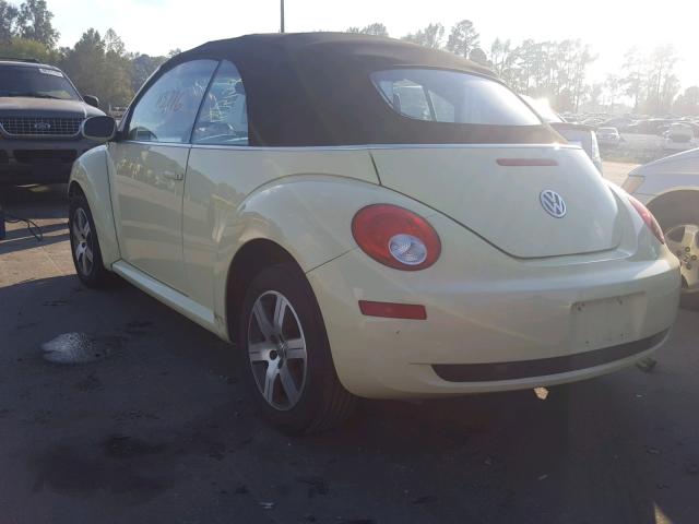 3VWPF31Y26M330342 - 2006 VOLKSWAGEN NEW BEETLE YELLOW photo 3