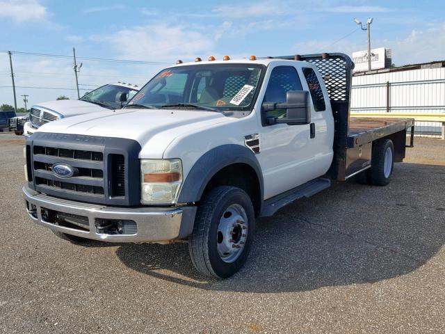 1FDAX56R18EC15044 - 2008 FORD F550 SUPER WHITE photo 2