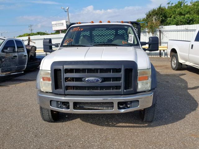 1FDAX56R18EC15044 - 2008 FORD F550 SUPER WHITE photo 9