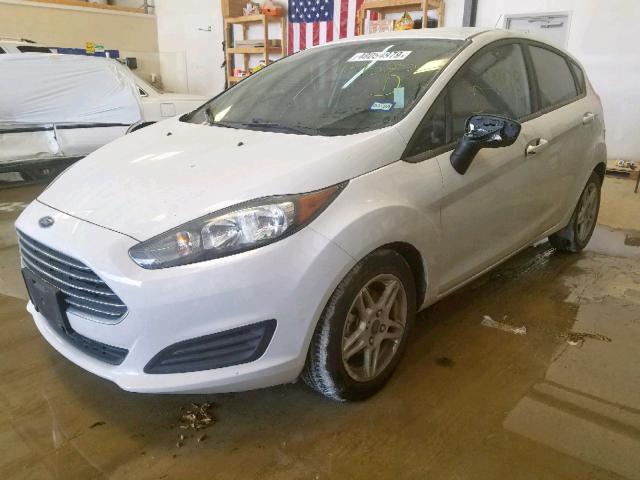 3FADP4EJ4HM129525 - 2017 FORD FIESTA SE WHITE photo 2