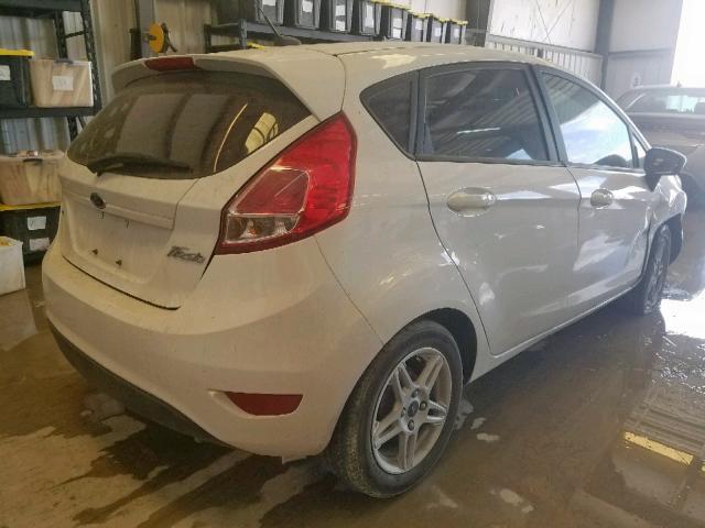 3FADP4EJ4HM129525 - 2017 FORD FIESTA SE WHITE photo 4